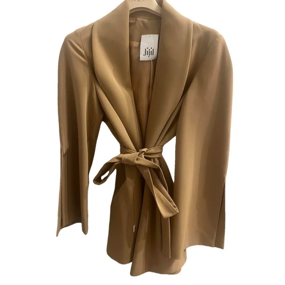 Jijil Cape Jacket